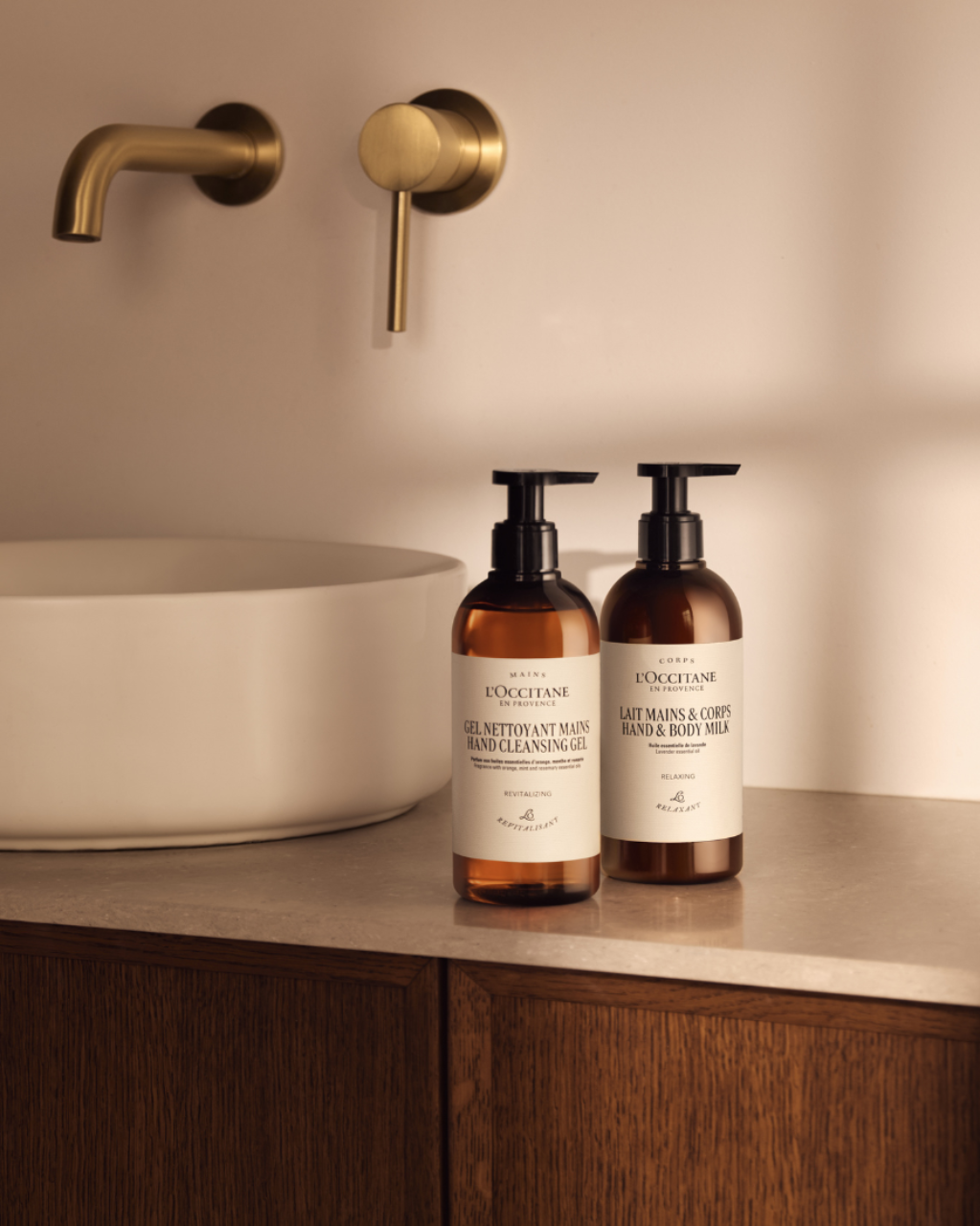 Aromachology New Revitalizing Hand Cleansing Gel